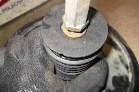 Foto 4ª: Servofreno Volkswagen Passat BASICO BERLINA 90CV 66KW [AHU] (2000)