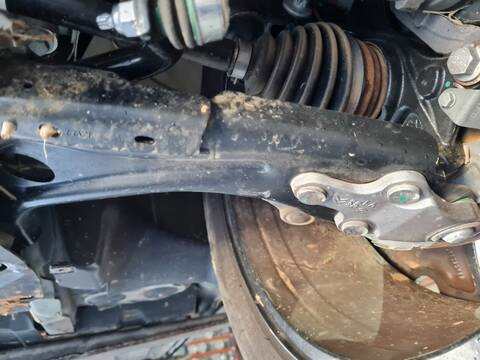 Brazo Suspension Delantero Izquierdo Citroen C5 C-SERIES AIRCROSS 130CV 96KW