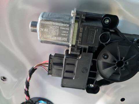 Foto 2ª: Elevalunas Manual Trasero Izquierdo Skoda Superb ACTIVE 150CV 110KW [DTSB] (2023)