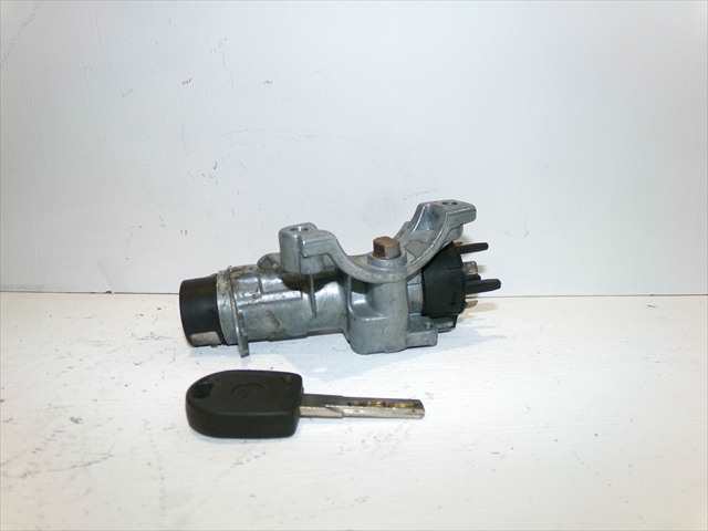 Foto 3ª: Antirrobo Audi A4 1.8 G 1994-2000 [ADR] (1997)