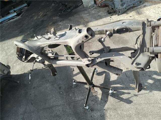 Foto 2ª: Puente Trasero Citroen C4 1.6 EXCLUSIVE 2WD [1.6 LTR. - 84 KW E-HDI FAP] [9HD(DV6C)]