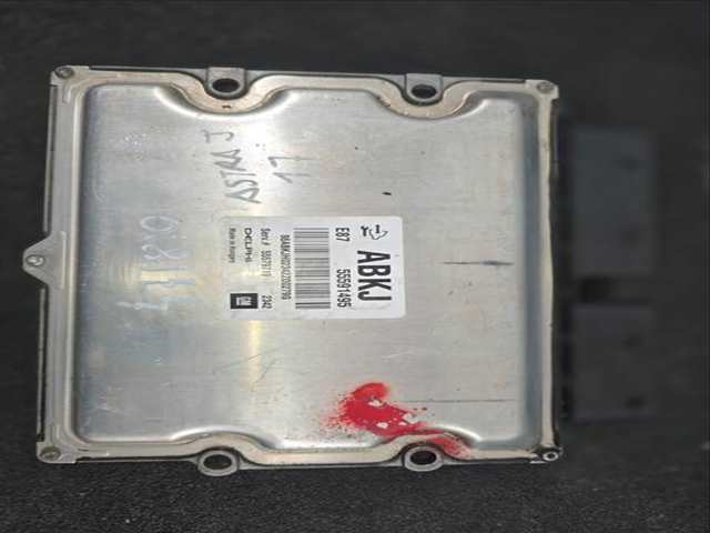 Foto 3ª: Centralita Motor ECU Opel Astra SELECTIVE 110CV 81KW (2015)