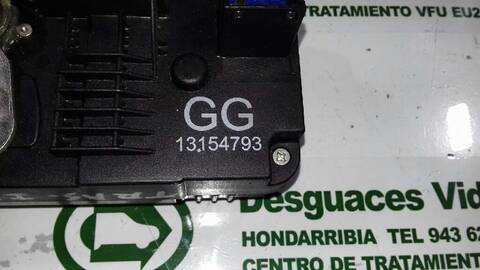 Foto 3ª: Cerradura Puerta Trasera Izquierda Opel Meriva 1.7 16V CDTI 100CV 74KW [Z17DTH] (2006)