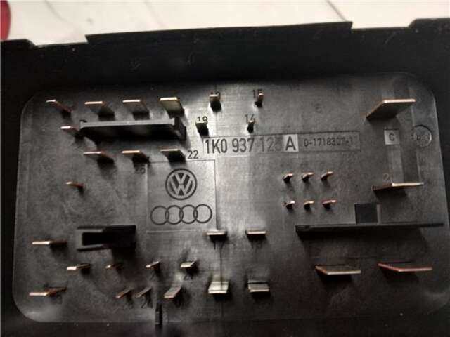 Foto 1ª: Caja Reles Fusibles Volkswagen Golf 2.0 TDI (140 CV) [BKD]