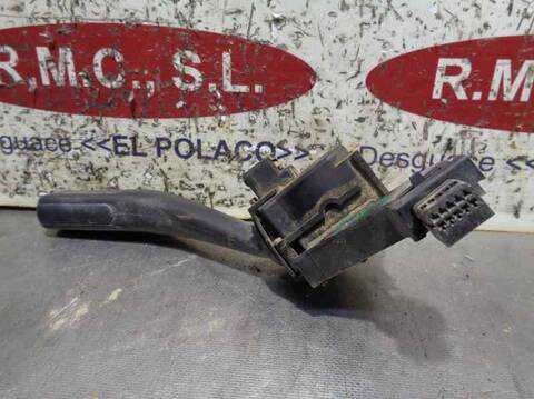 Foto 3ª: Mando Multifuncion Volkswagen Golf 1.9 TDI BERLINA 90CV 66KW [BXF] (2006)