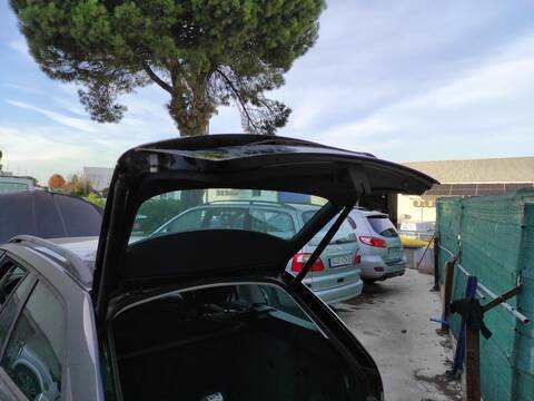 Portón Skoda Octavia CRMB