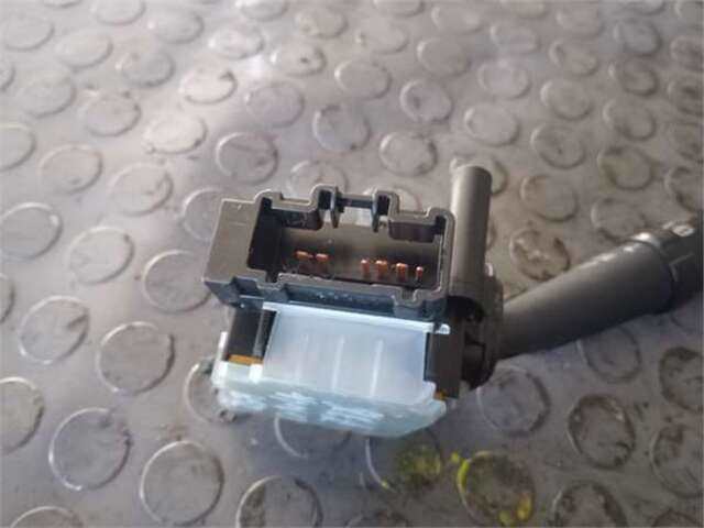 Foto 3ª: Mando Multifuncion Toyota Corolla 2.2 D-4D SPORT [2.2 LTR. - 130 KW D-CAT] [2AD-FHV]