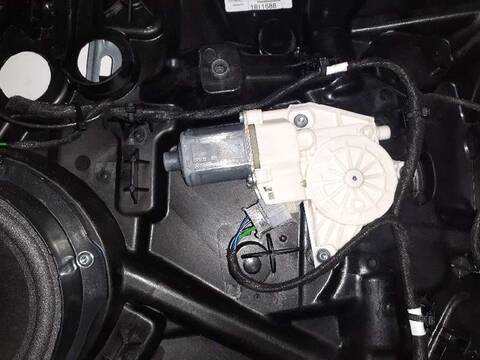 Foto 2ª: Elevalunas Eléctrico Delantero Derecho Mercedes Vito 109/111 CDI LANG 447.603) 114CV 84KW (2014)