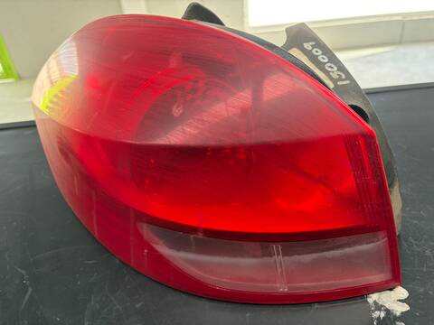 Piloto Trasero Izquierdo Renault Clio K9K T7 GRANDTOUR