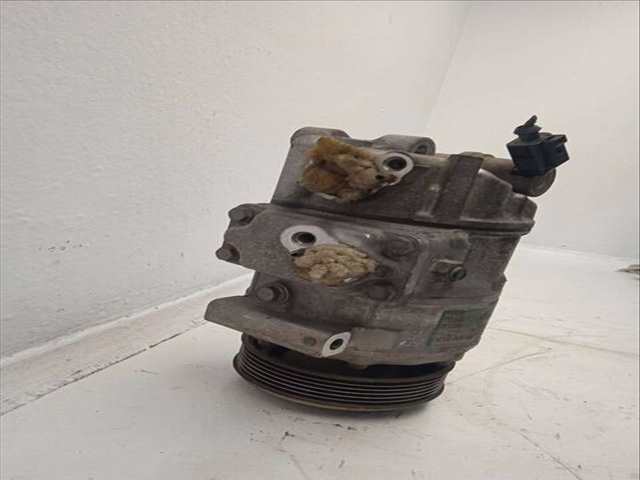 Foto 2ª: Compresor Aire Acondicionado Volkswagen Touran 2.0 TDI 16V 140CV 103KW [BKD] (2005)