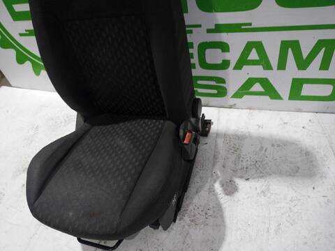 Foto 2ª: Asiento Delantero Derecho Ford Fiesta AMBIENTE 68CV [F6JA] (2001)