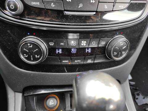 Mando Climatizador Peugeot 508 AH02