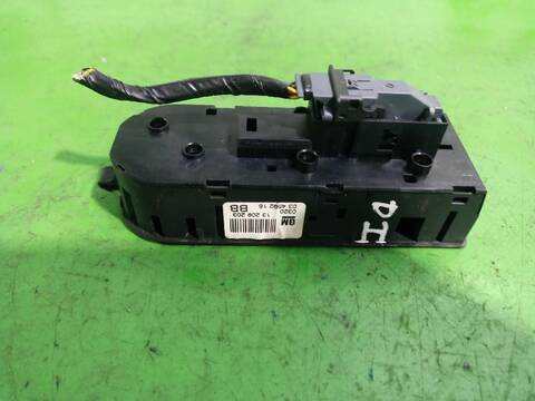 Foto 2ª: Botonera Elevalunas Opel Zafira COSMO 120CV [Z19DT] (2005)