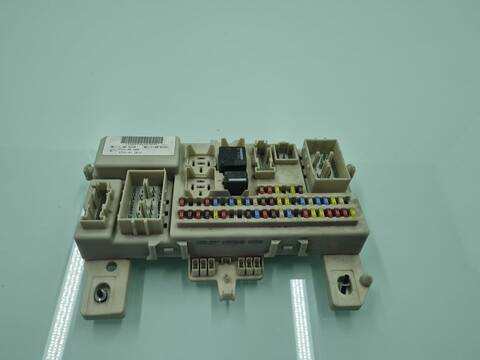 Caja Reles Fusibles Ford Focus ST BERLINA 226CV 166KW