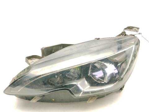 Foto 1ª: Faro Izquierdo Peugeot 308 2.0 BLUEHDI 150 (2013)