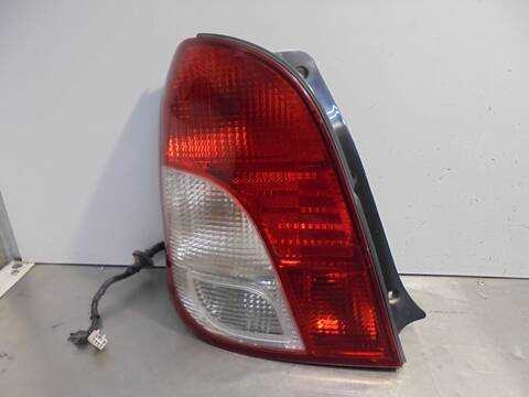Foto 1ª: Piloto Trasero Izquierdo Kia Carens 1.8 CAT 110CV 81KW [TB] (2002)