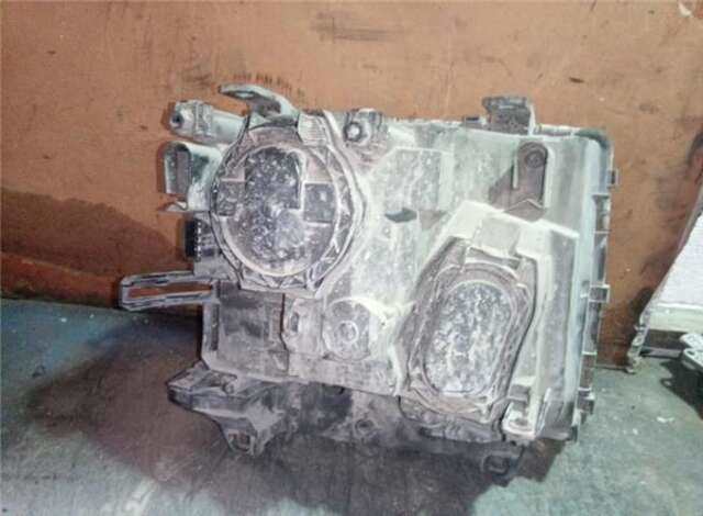Foto 3ª: Faro Izquierdo Land Rover Range 3.0 TD6 HSE [3.0 LTR. - 130 KW TD6] [306D1]