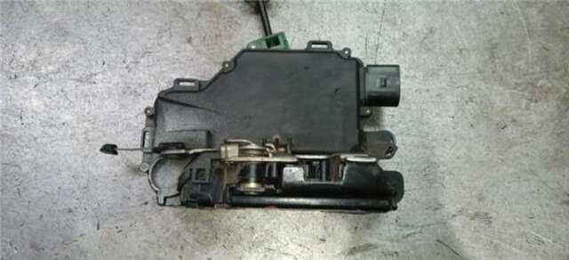 Foto 2ª: Cerradura Puerta Delantera Derecha Volkswagen Bora 1.9 TDI (100) [ATD]