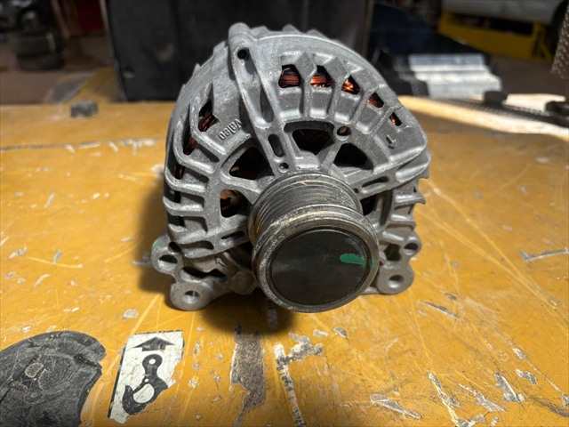 Alternador Volkswagen Golf 1.6 TDI 7 Plus