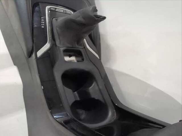 Foto 3ª: Consola Central Toyota Corolla 1.8 HYBRID ZWE211) 122CV [2ZR-FXE] (2019)