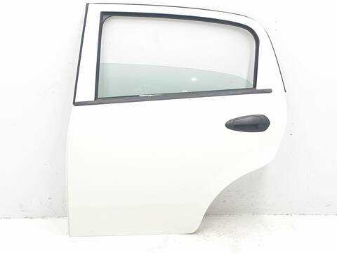Foto 1ª: Puerta Trasera Izquierda Fiat Punto 1.3 16V MULTIJET ACTIVE 55KW) [Z13DTH] (2005)