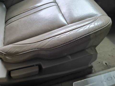 Foto 4ª: Asiento Delantero Derecho Renault Koleos BOSE EDITION 150CV 110KW [M9RD8] (2009)