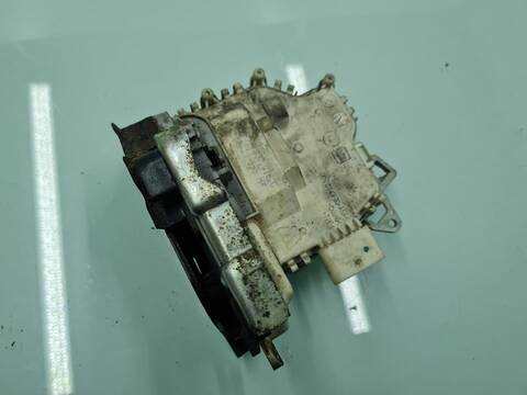Foto 2ª: Cerradura Puerta Delantera Derecha Audi A4 S LINE 142CV 105KW [CAGA] (2011)