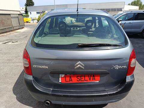 Foto 1ª: Portón Citroen Xsara 9HX PICASSO (2007)