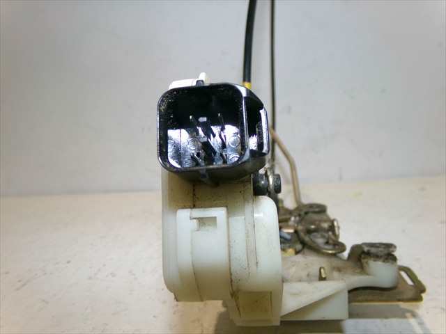 Foto 4ª: Cerradura Puerta Delantera Izquierda Mitsubishi Montero 1.8 GDI MODELO IO [4G93] (2000)