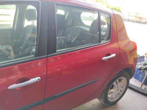 Foto 2ª: Puerta Trasera Izquierda Renault Clio D4F (2006)