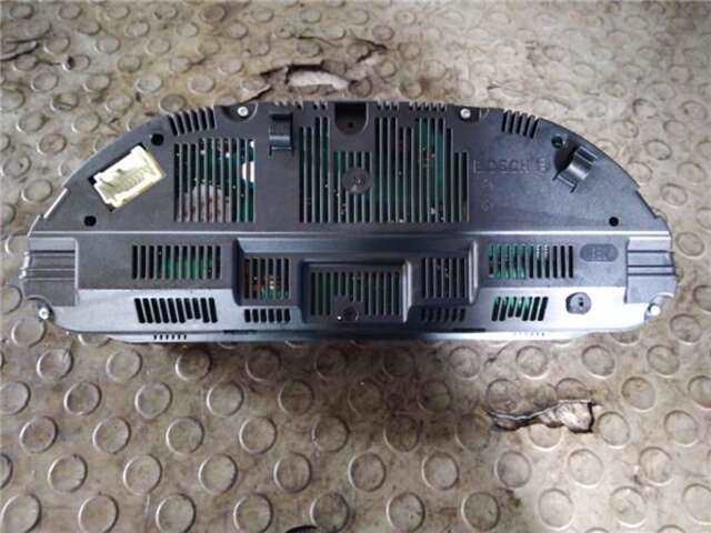 Foto 3ª: Cuadro de Instrumentos Mercedes Clase B 150 2.0 180 CDI (245.207) [2.0 LTR. - 80 KW CDI CAT] [OM 640.940]