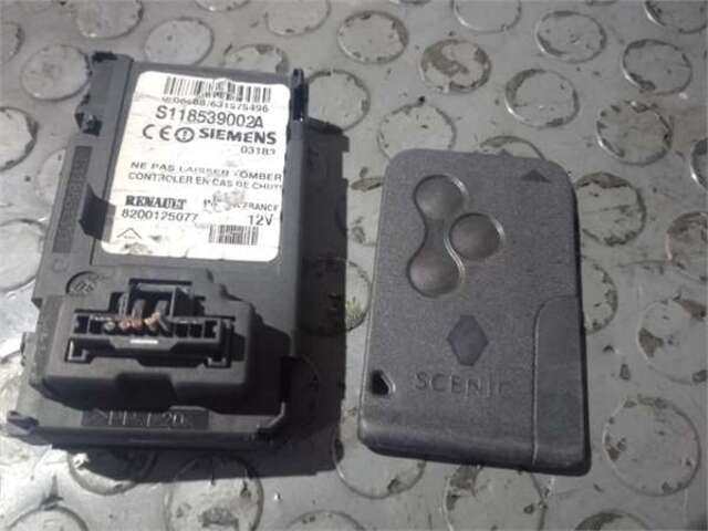 Foto 2ª: Motor de Arranque Renault Scenic 1.5 AUTHENTIQUE [1.5 LTR. - 60 KW DCI DIESEL] (JM)(2003-_) [K9K D7]