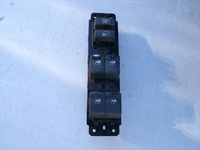 Botonera Elevalunas Ssangyong Kyron 2.0 XDI 2006-2009
