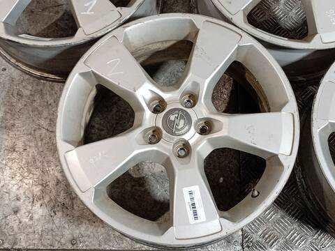 Foto 4ª: Juego LLantas Opel Antara COSMO 4X4 150CV 110KW [Z20S] (2008)