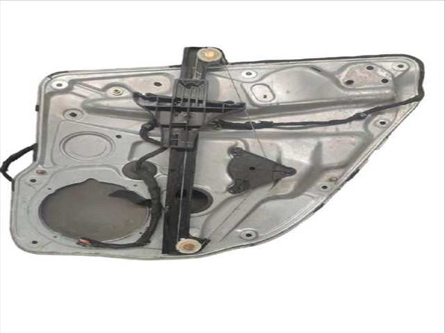 Foto 2ª: Elevalunas Manual Trasero Izquierdo Volkswagen Golf 1.9 TDI 101CV (1999)