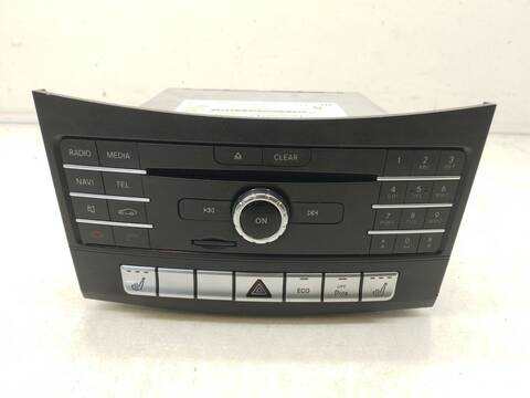 Foto 1ª: Sistema Audio Radio CD Mercedes Clase E 180 E 200 CDI - BLUETEC 212.005 212.006) 136CV 100KW [651925] (2015)