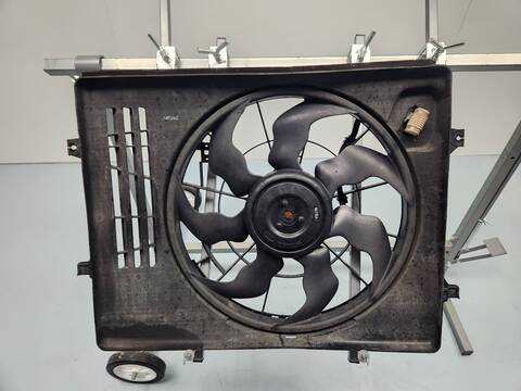 Foto 2ª: Electroventilador Kia Carens BASIC 135CV 99KW [G4FD] (2017)