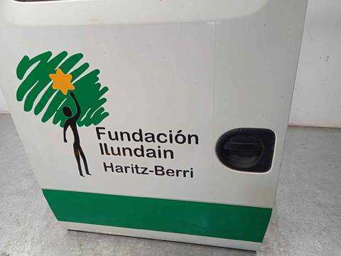 Foto 2ª: Puerta Trasera Izquierda Nissan Cabstar CABSTAR 35.XX DOPPELKABINE CABINA DOBLE 131CV 96KW [YD25] (2008)