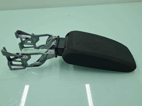 Consola Central Audi Q3 35 TDI ADVANCED 150CV 110KW