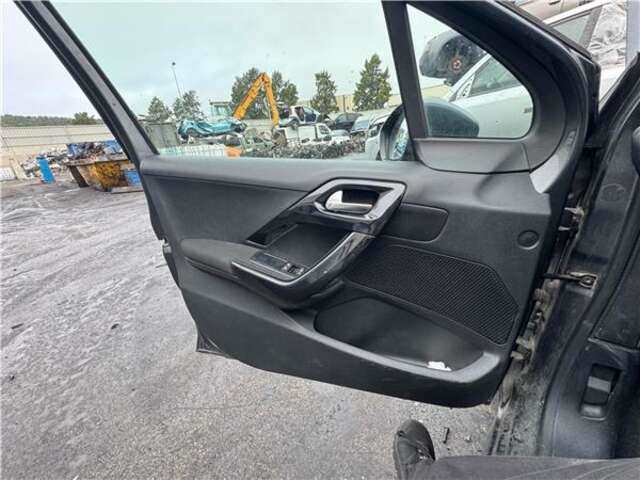 Tapizados Cartoneras Peugeot 208 1.2 ACTIVE [1.2 LTR. - 60 KW 12V VTI]