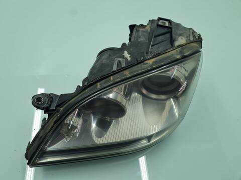 Foto 2ª: Faro Izquierdo Mercedes Clase ML 320 3.0 CDI W164) 224CV 165KW 164.122) [OM642940] (2006)