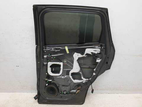 Foto 3ª: Puerta Trasera Derecha Ford Kuga TREND (2017)