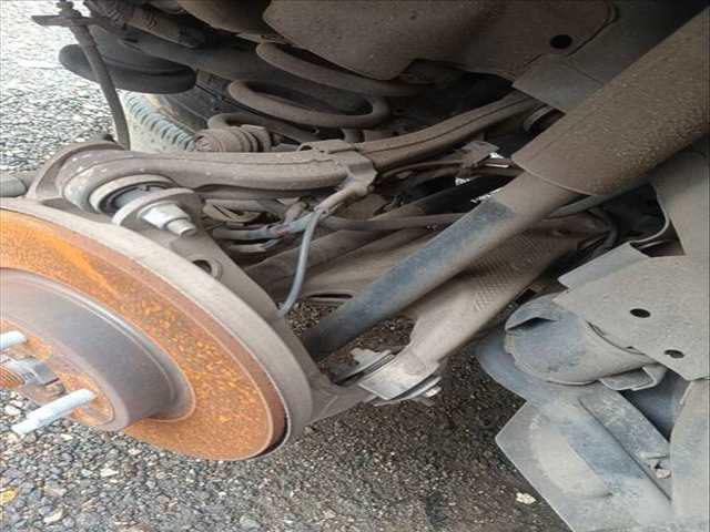 Brazo Suspension Trasero Derecho Jaguar XE PRESTIGE 179CV 132KW