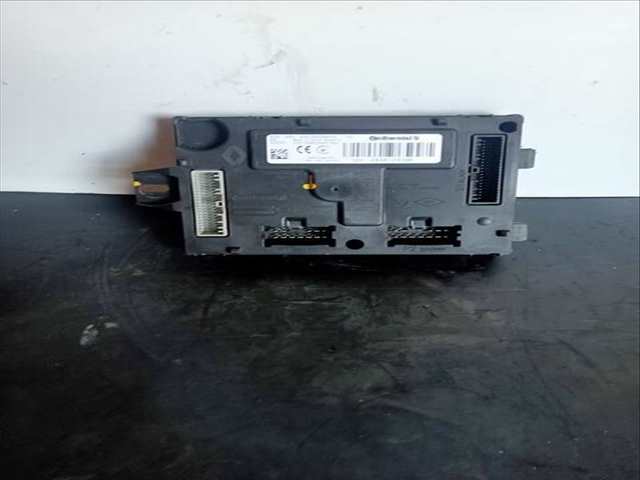 Foto 1ª: Centralita Motor ECU Renault Express CONFORT 1 BLUE DCI DIESEL FAP 95CV (2021)