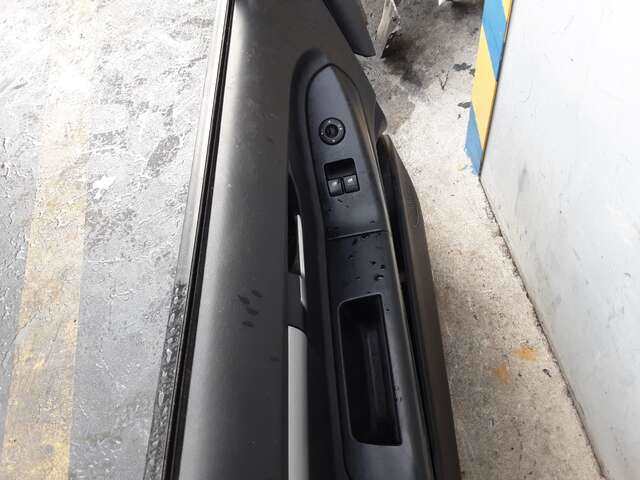 Foto 2ª: Puerta Delantera Izquierda Kia Proceed 1.6 CRDI 128CV 94KW D4FB ED) (2010)