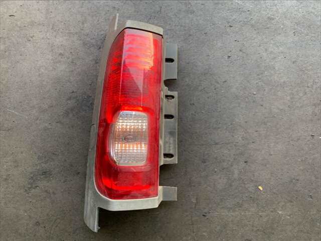 Piloto Trasero Izquierdo Renault Trafic 2.0 DCI115CV 0CV