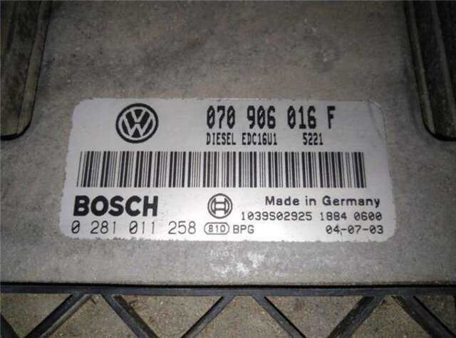 Centralita Motor ECU Volkswagen Touareg 2.5 TDI R5 [2.5 LTR. - 128 KW TDI]