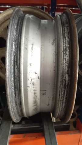 Foto 3ª: LLanta Chapa Nissan Patrol 3.3 D SD33 5P (1989)