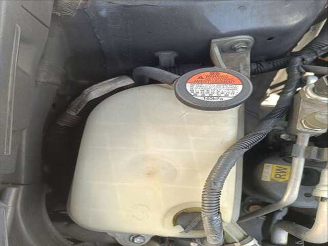 Deposito Expansion Toyota Avensis EXECUTIVE 143CV 105KW