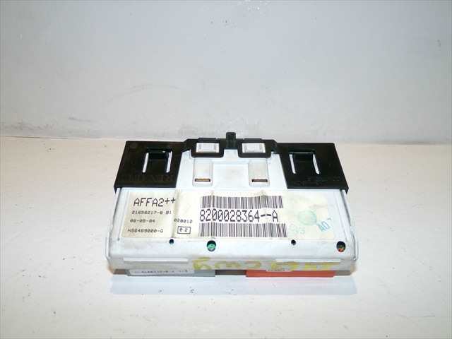 Foto 3ª: Pantalla Multifuncion Renault Clio 1.2 G 2001-2005 [D4FG7] (2004)